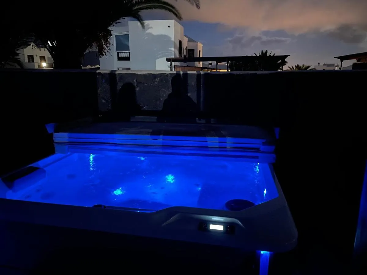 Villa Tropicana Playa Blanca